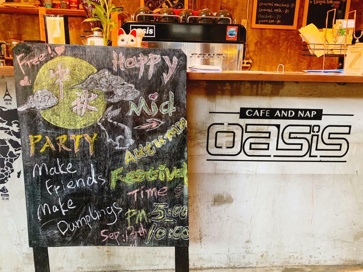 Oasis Cafe And Nap Banguecoque Exterior foto
